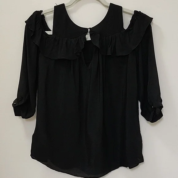 Anthro MAEVE RUFFLE COLD SHOULDER CUT OUT LIGHTWEIGHT BLACK DRESSY BLOUSE SIZE 2 - Picture 9 of 15